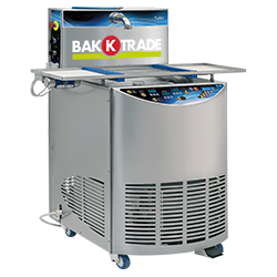Chocoladetempereermachine met voetpedaal dispenser